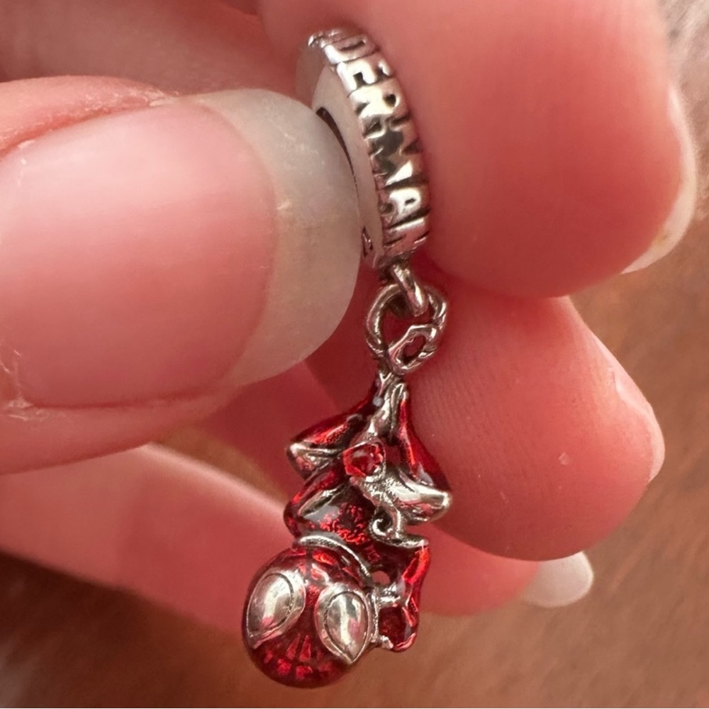 NWOT Pandora x Marvel Spider-man Charm - Picture 8 of 11